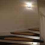 Morderne 3-zimmerwohnung In Einer Hausscheibe Unter Reet Westerland