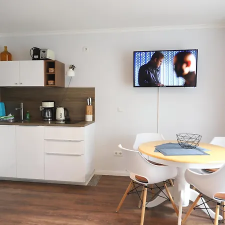 Apartmán Morderne 3-zimmerwohnung In Einer Hausscheibe Unter Reet Westerland