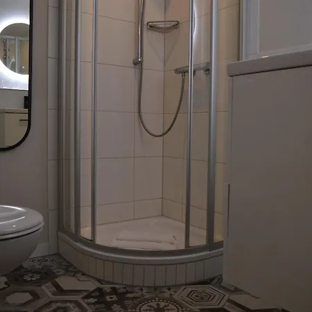 Appartement Morderne 3-zimmerwohnung In Einer Hausscheibe Unter Reet Westerland