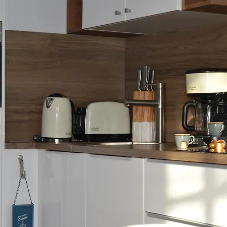 Appartement Morderne 3-zimmerwohnung In Einer Hausscheibe Unter Reet *