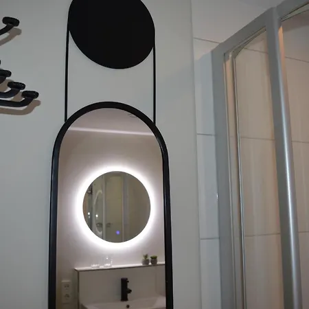 Morderne 3-zimmerwohnung In Einer Hausscheibe Unter Reet Appartement Westerland